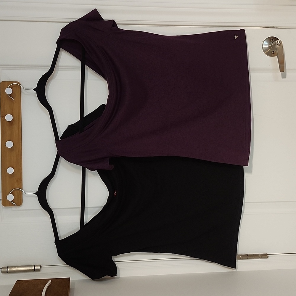 2 Guess shirts XL